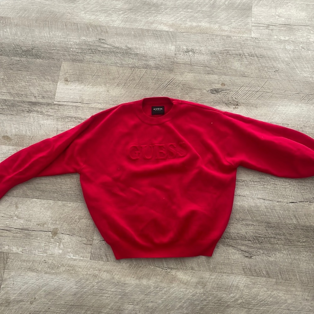 Red guess sweatshirt